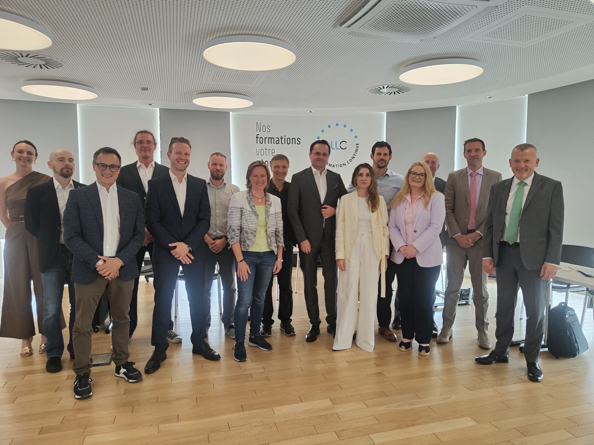 Gruppenfoto vom ICDL CEO Forum mit Ronald Bieber, Martin Kandlhofer und Natalie Harder