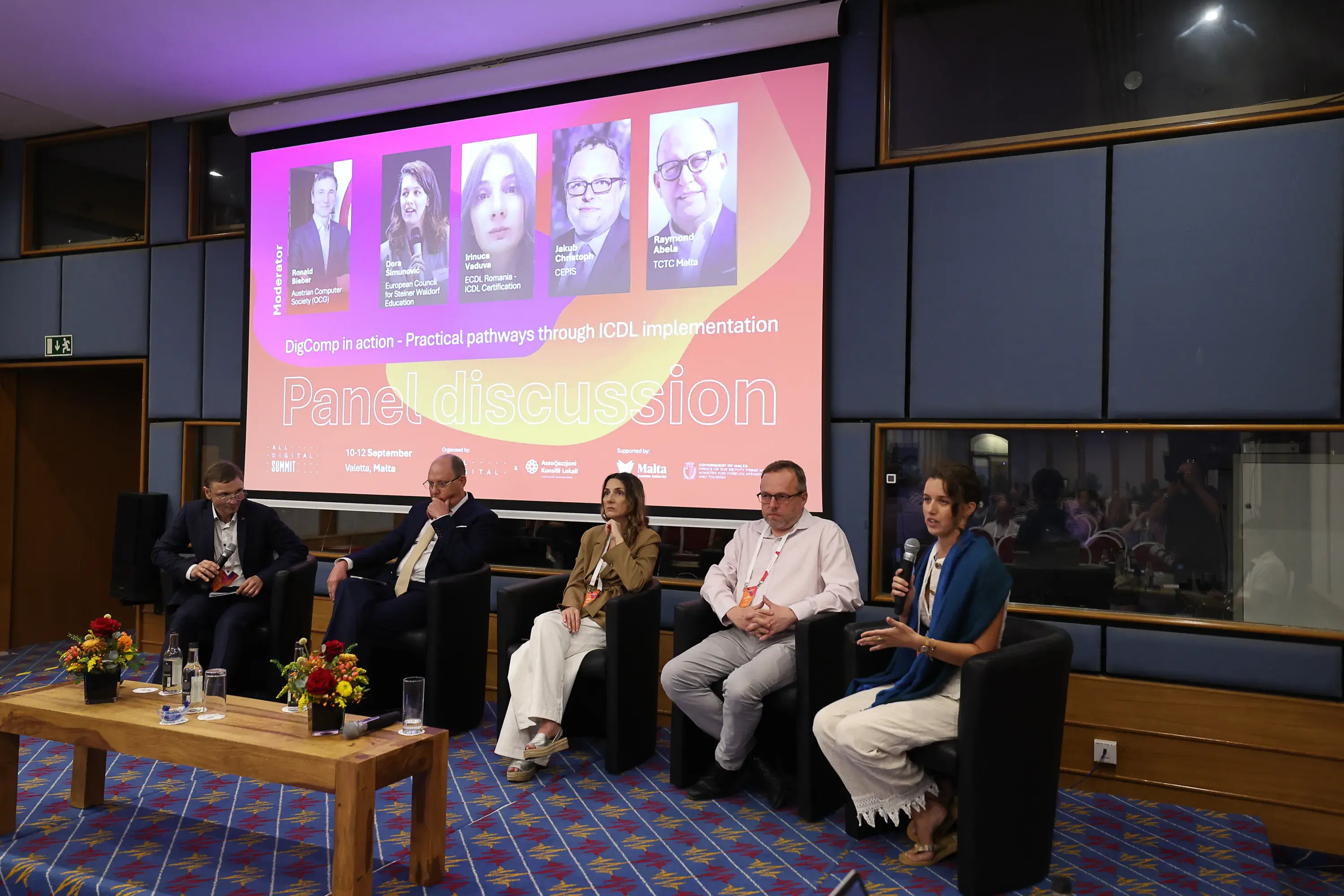 Ronald Biber bei der Panel discussion