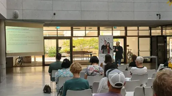 Martin Kandlhofer beim Vortrag der Poly-Sommerakademie